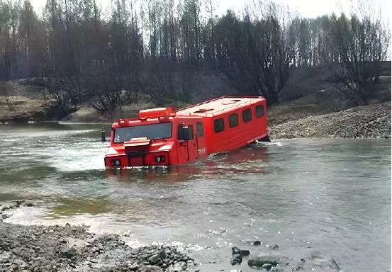 履帶式雙節(jié)森林草原(蘆葦)消防滅火全地形車(chē)